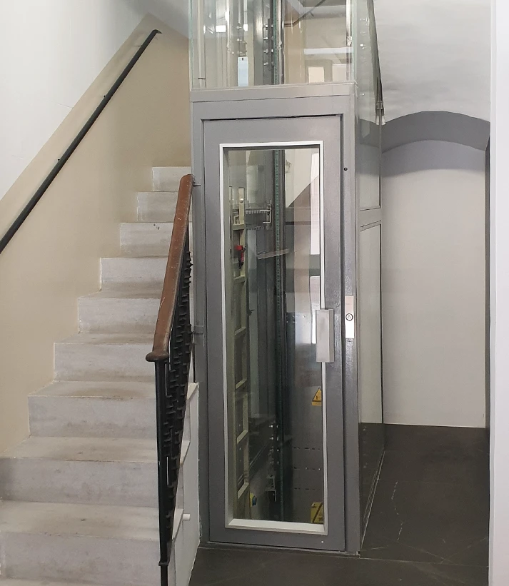 instalar-ascensor-hueco-escalera