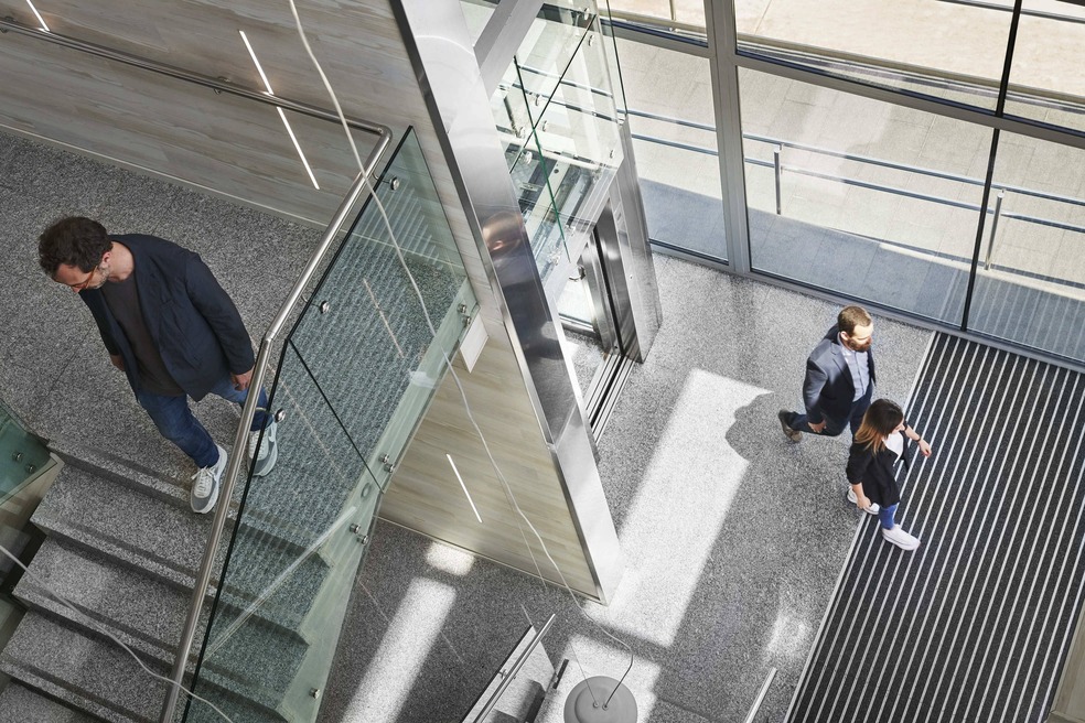 Accesibilidad en ascensores: Medidas y opciones